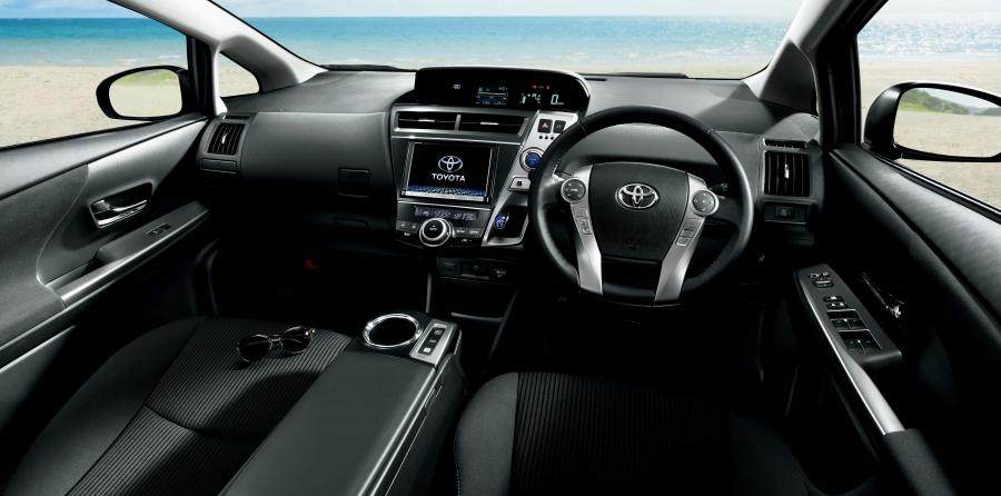  Toyota Prius a 2014 года  (фото 6 из 7)